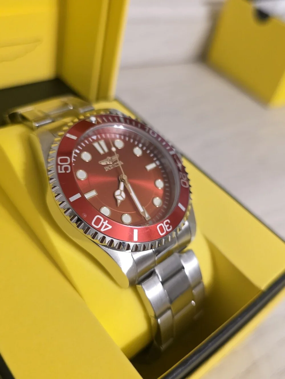 441. Pro Diver Model 50506 Men's Watch Red